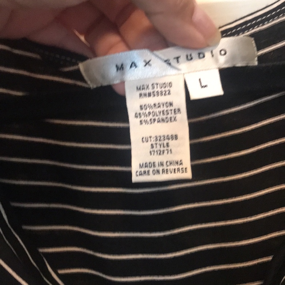 Max Studio blouse - Picture 2 of 4
